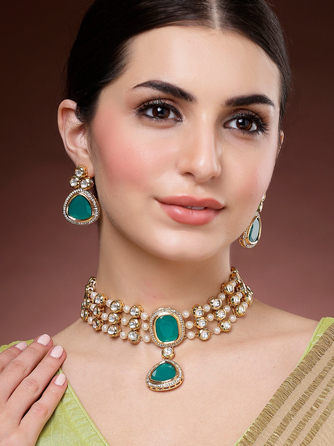 Karatcart Green Polki Kundan Choker Necklace Set for Women