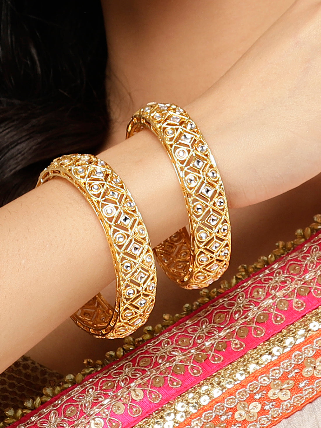 Karatcart Gold Plated Set of 2 Diamond Shape Bangles for Women