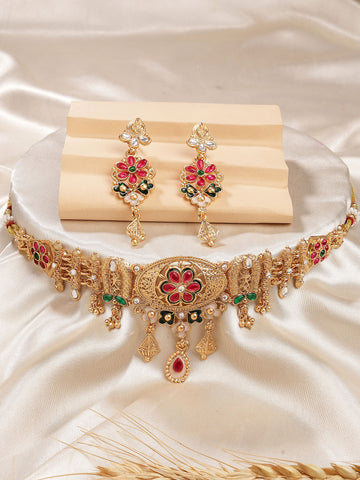 Karatcart Elegant South Indian Inspired Temple Set with Kundan and Enamel