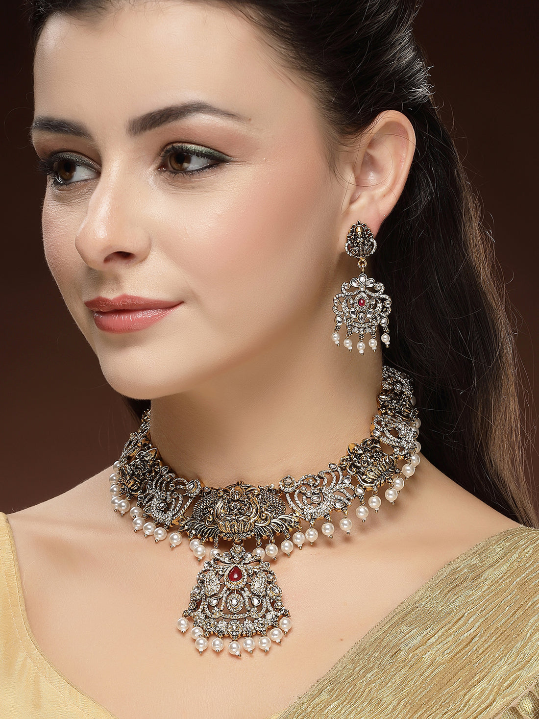 KARATCART Black Gold Plated Red Stone Laxmi Mata Temple Jewellery Set for Women