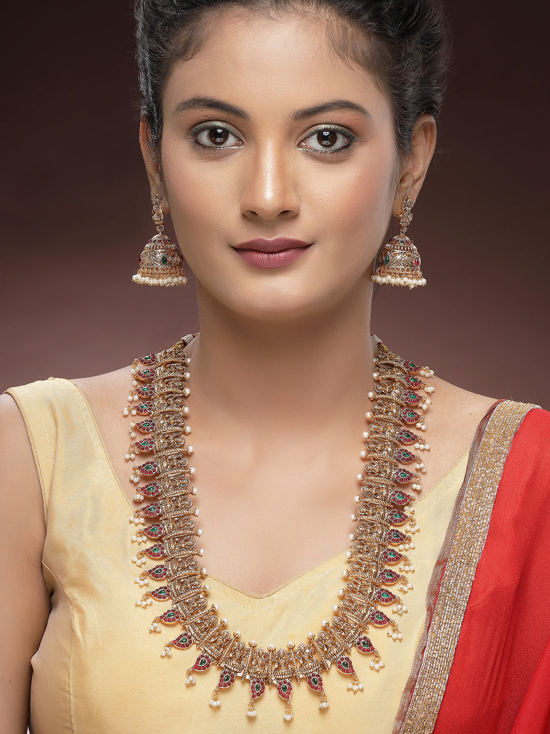 KARATCART South Indian Traditional Gold-Plated Laxmi Mata Rani Haar Temple Jewellery Set