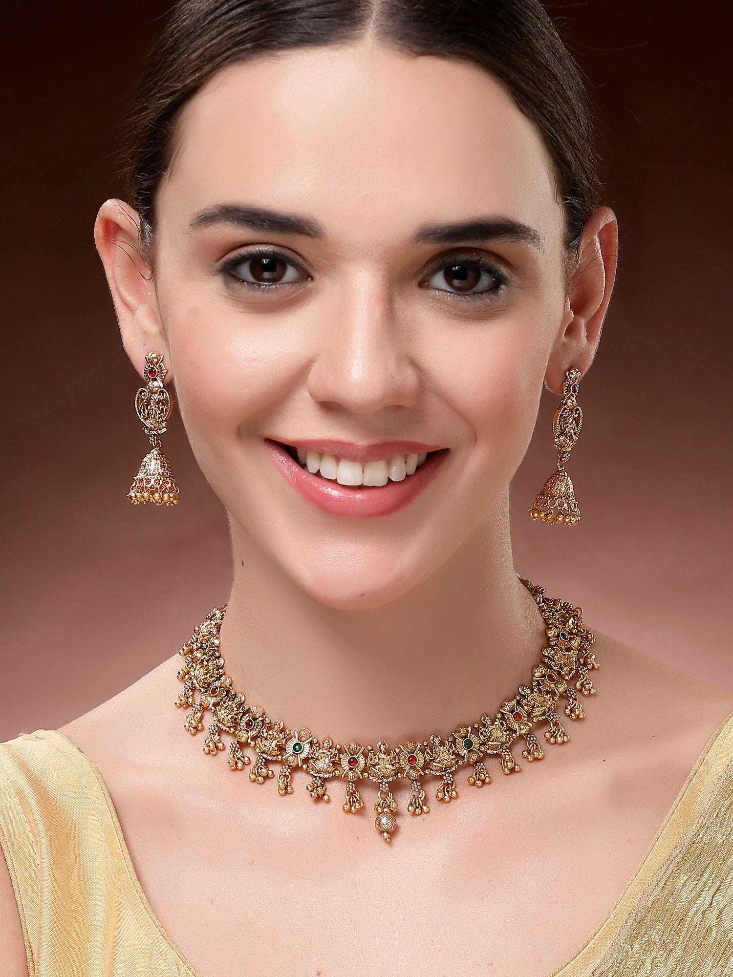 Karatcart Traditional Red and Green Stone Laxmi Mata Temple Jewellery Set for Women - view 3