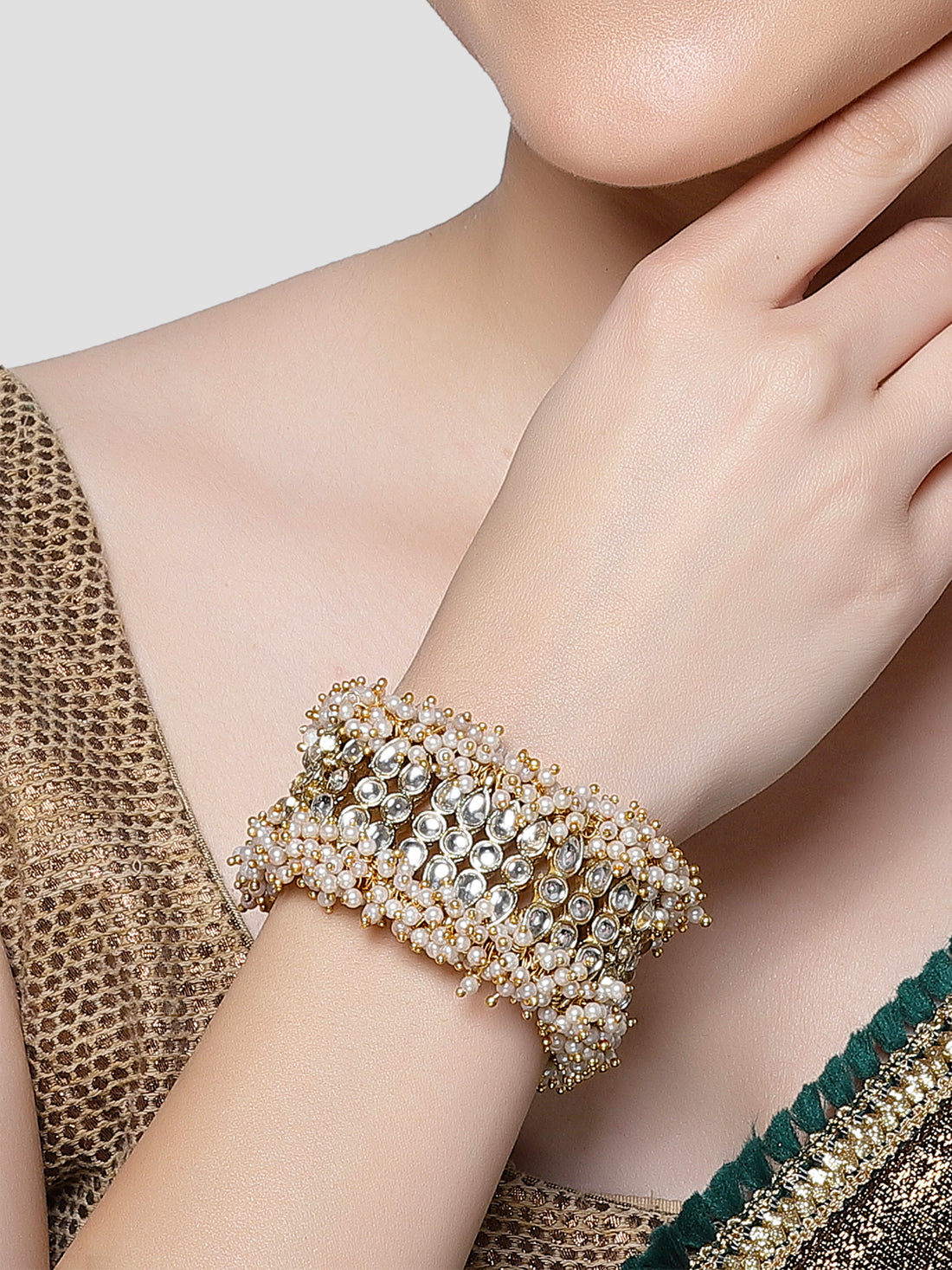 Karatcart Gold-Plated Pearl Beaded Kundan Bracelet for Women