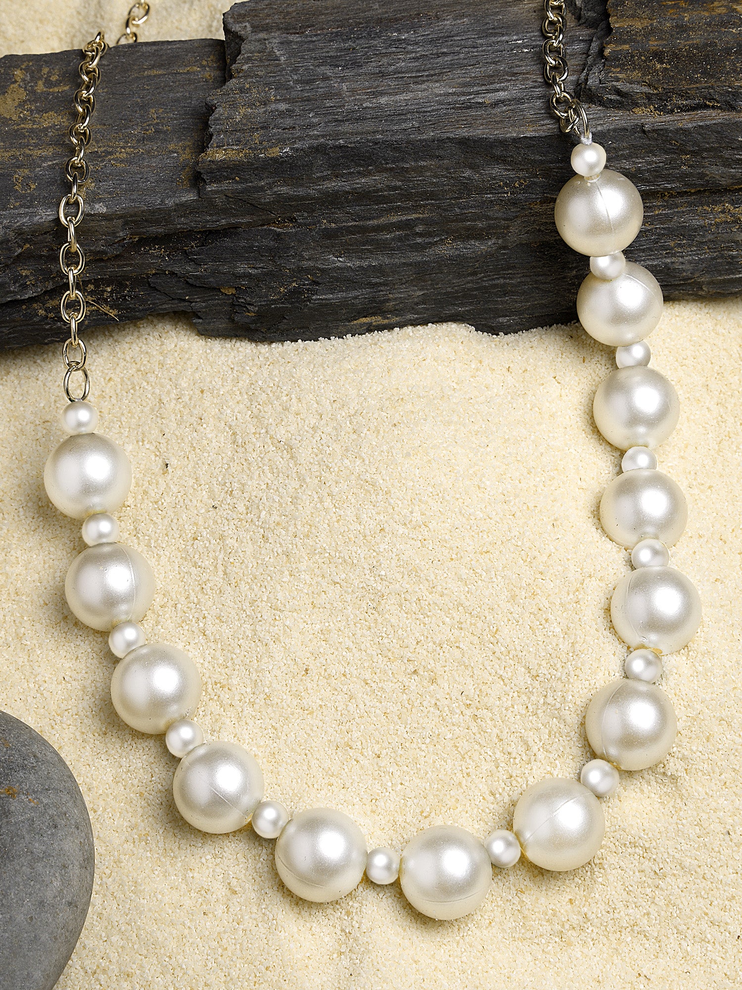 Bohey by KARATCART Round Pearl Classic Necklace for Women