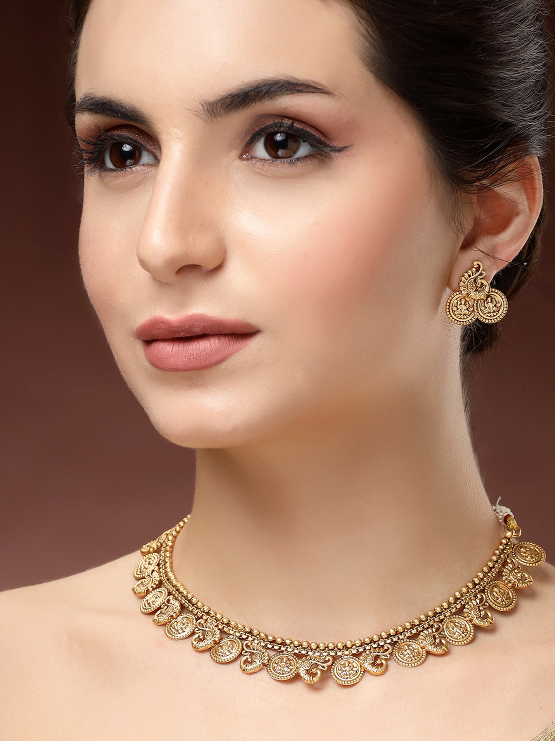 Karatcart Gold Plated Laxmi Mata and Peacock Coin Temple Jewellery Set for Women