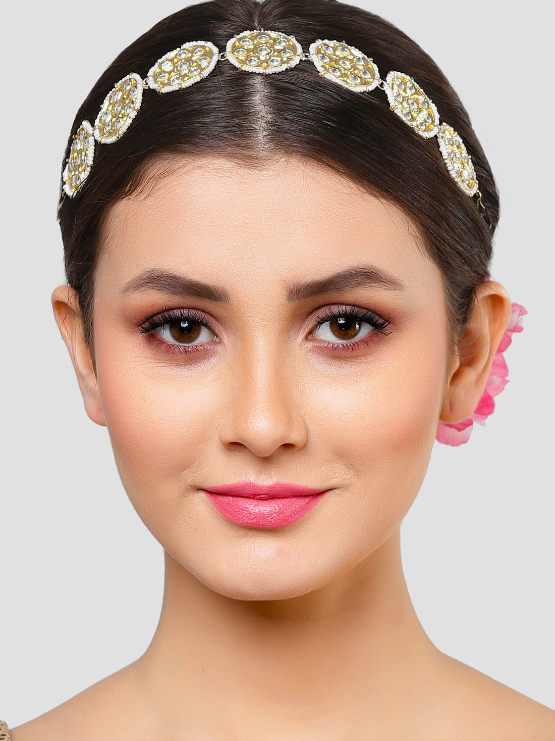 Karatcart Gold Plated Pearl Studded Kundan Hairband for Women