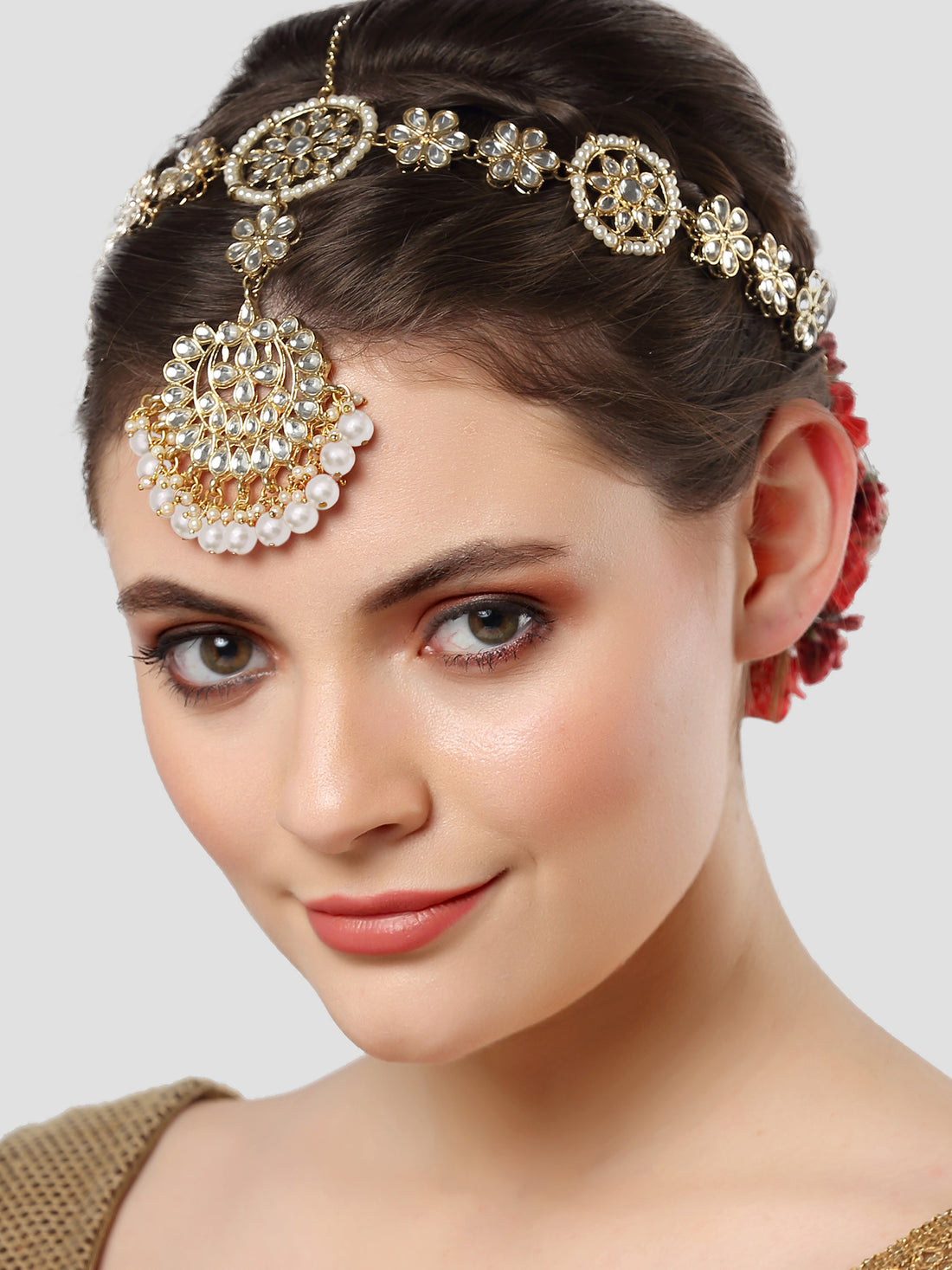 Karatcart Gold Plated Floral Pearl Beads Kundan Mathapatti for Women