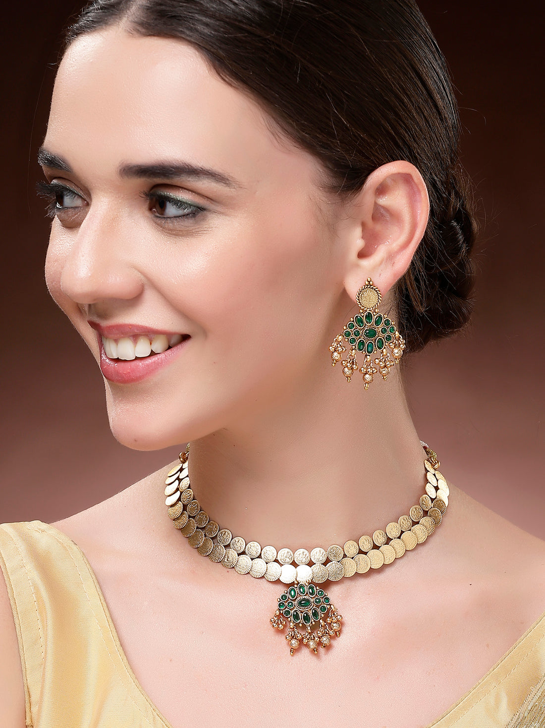 Karatcart Elegant Green Stone Laxmi Mata Printed Coin Design Temple Jewellery Set for Women