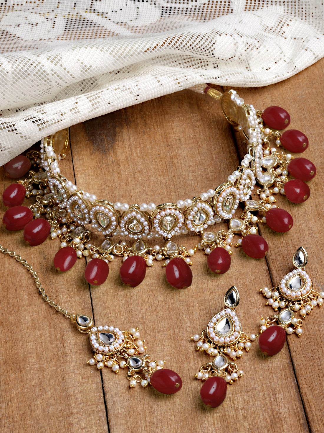 Karatcart Gold Plated Red Tumble Choker Necklace Set for Women