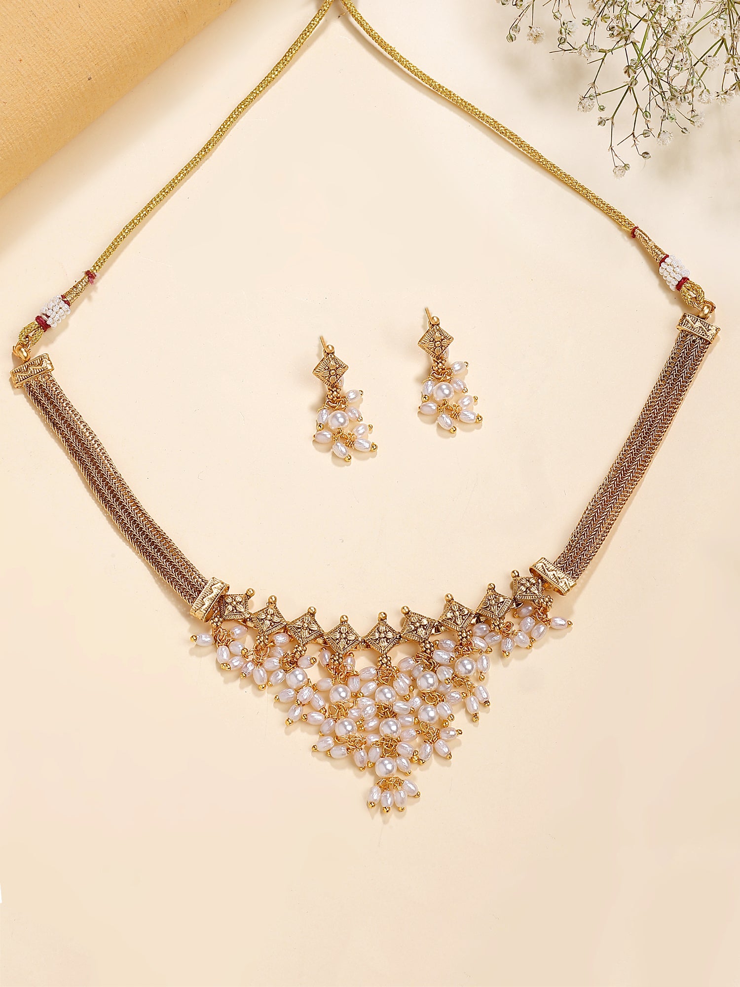 Karatcart Karatcart Classic Pearl Beaded Temple Jewellery Set for Women