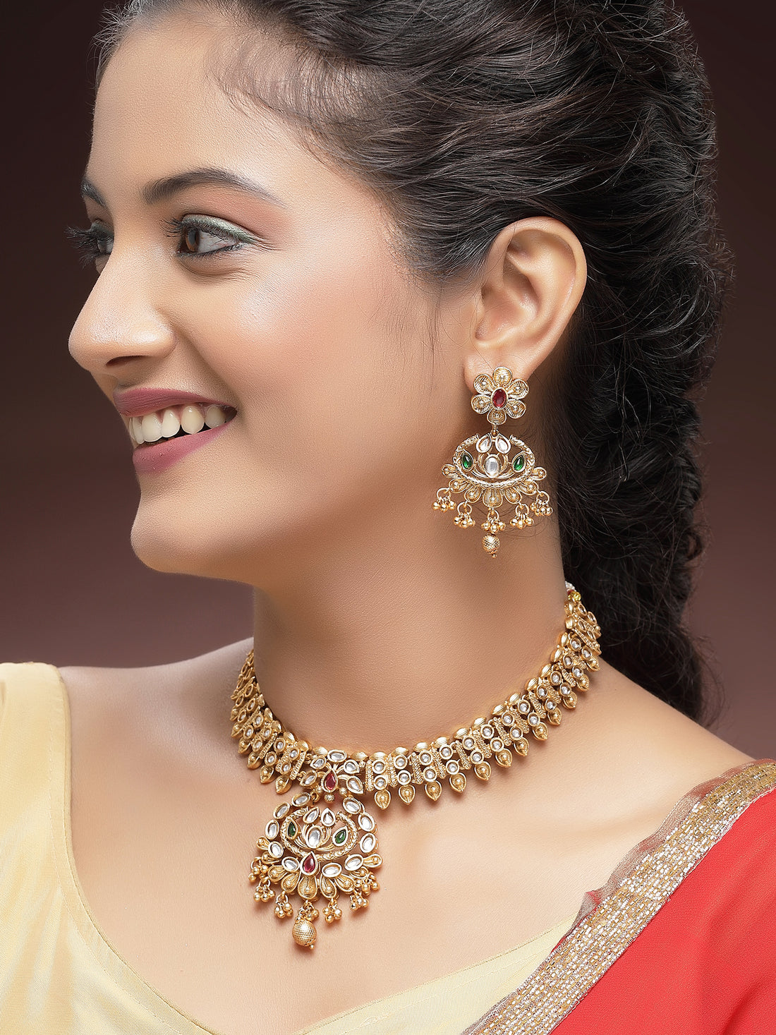 KARATCART Designer Gold-Plated Floral Kundan Jewellery Set for Women