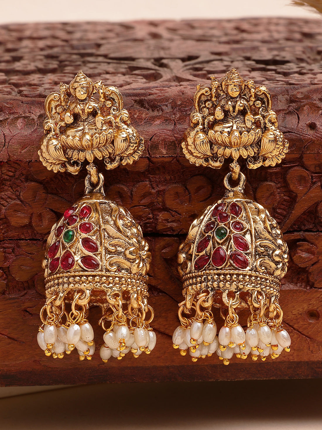 Karatcart Elegant Red Stone Gold Plated Laxmi Mata Design Jhumki Earrings for Women