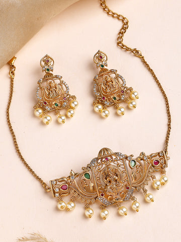 KARATCART Traditional Gold-Plated Laxmi Mata Choker Temple Jewellery Set with Pearl Drops for Women