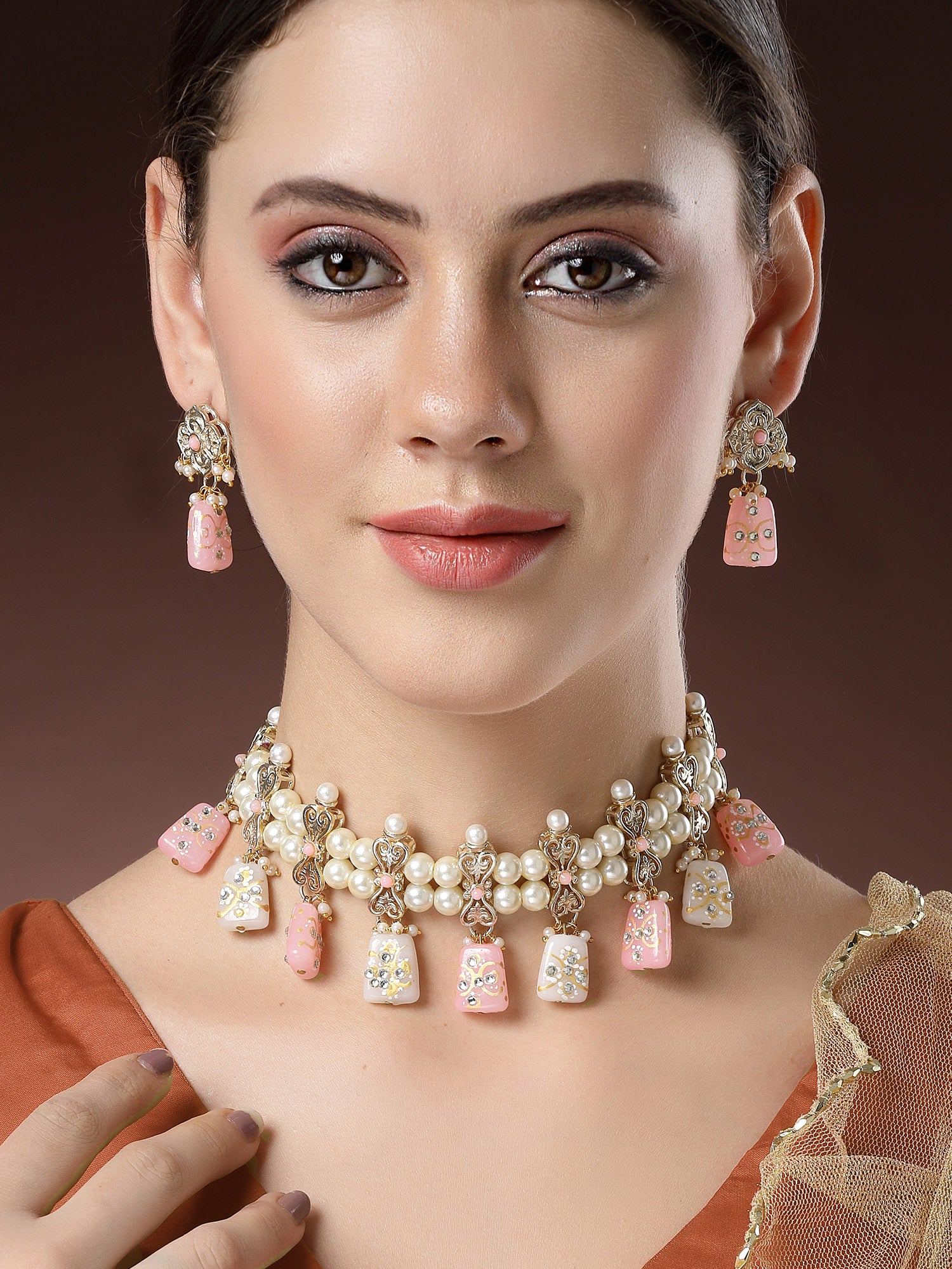 Karatcart Gold Plated Pink and White Designer Tumble Kundan Choker Necklace Set for Women