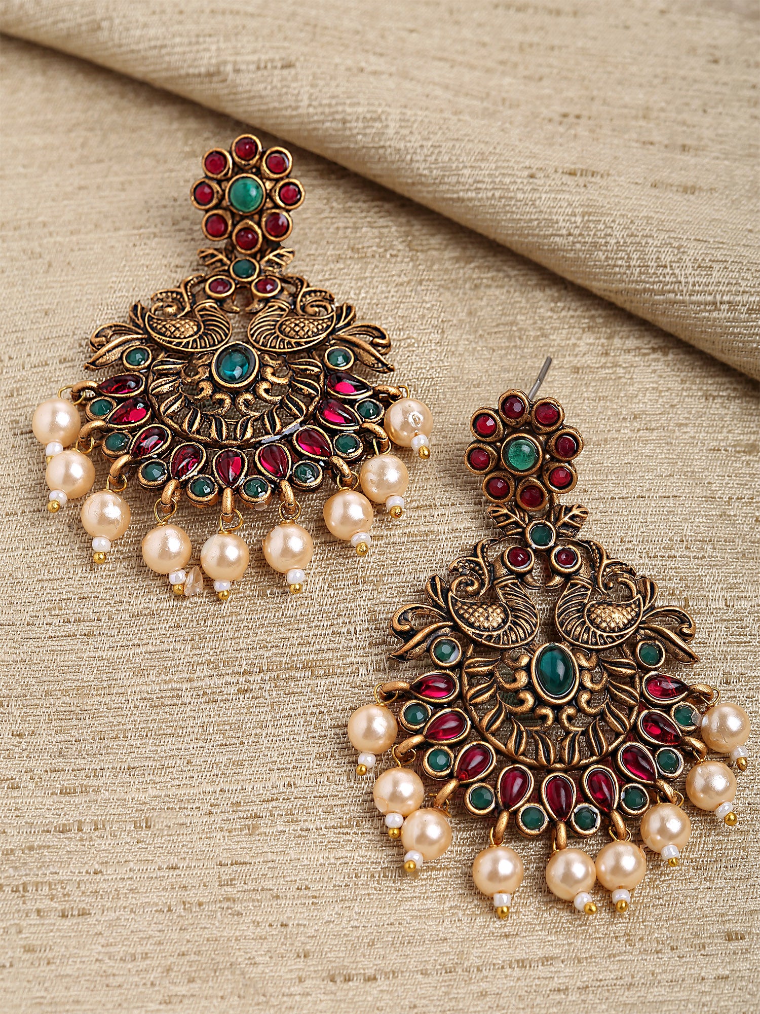 Karatcart Antique Gold Plated Red and Green Kundan Studded Dangler Earrings for Women - view 3