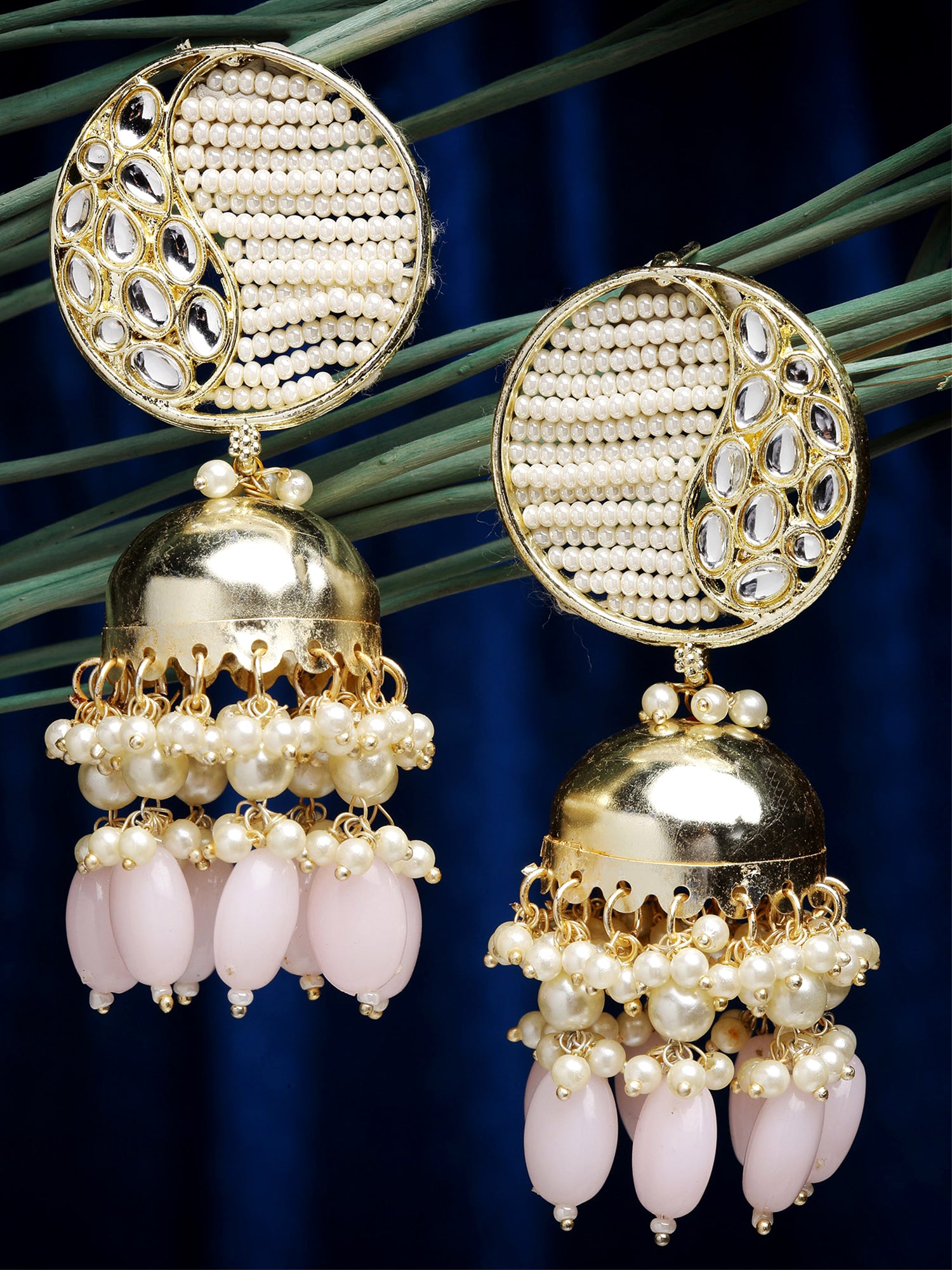Karatcart Gold Plated Pink Tumble and Pearl Studded Kundan Jhumki Earrings for Women - view 3