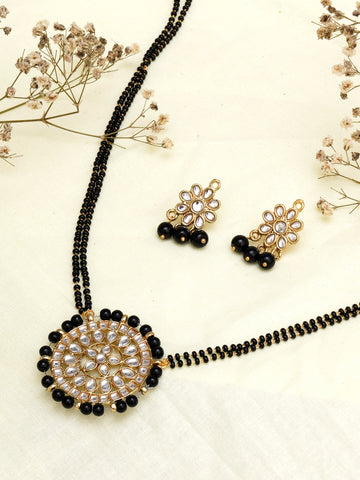 Karatcart Gold Plated Handcrafted Black Floral Kundan Mangalsutra with Earrings