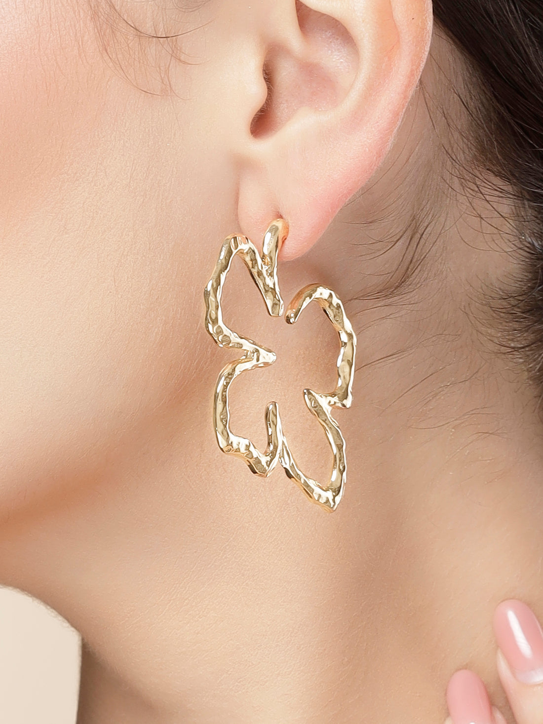 Bohey by KARATCART Gold Plated Hammered Leaf Design Hoop Earrings for Women