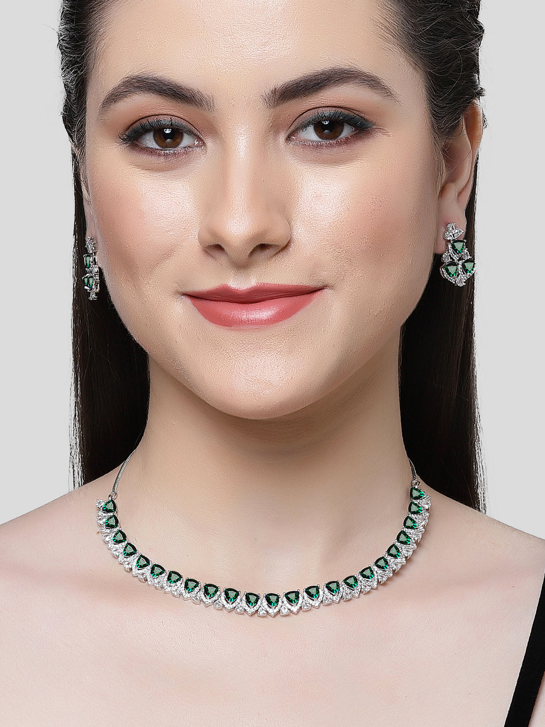 Karatcart Silver Plated Heart Shape Green Cubic Zirconia Necklace Set for Women