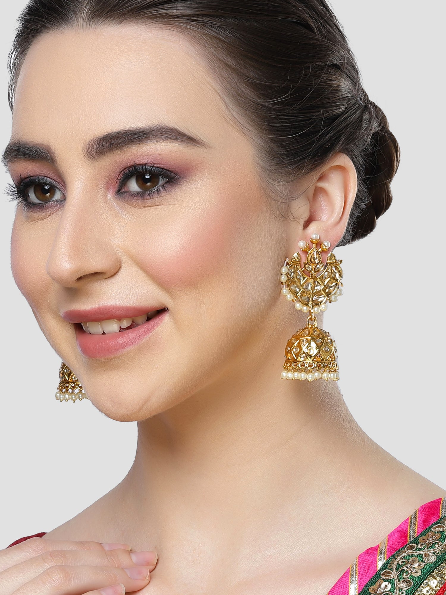 Karatcart Gold Plated Pearl and Kundan Studded Jhumki Earrings for Women - Image 1