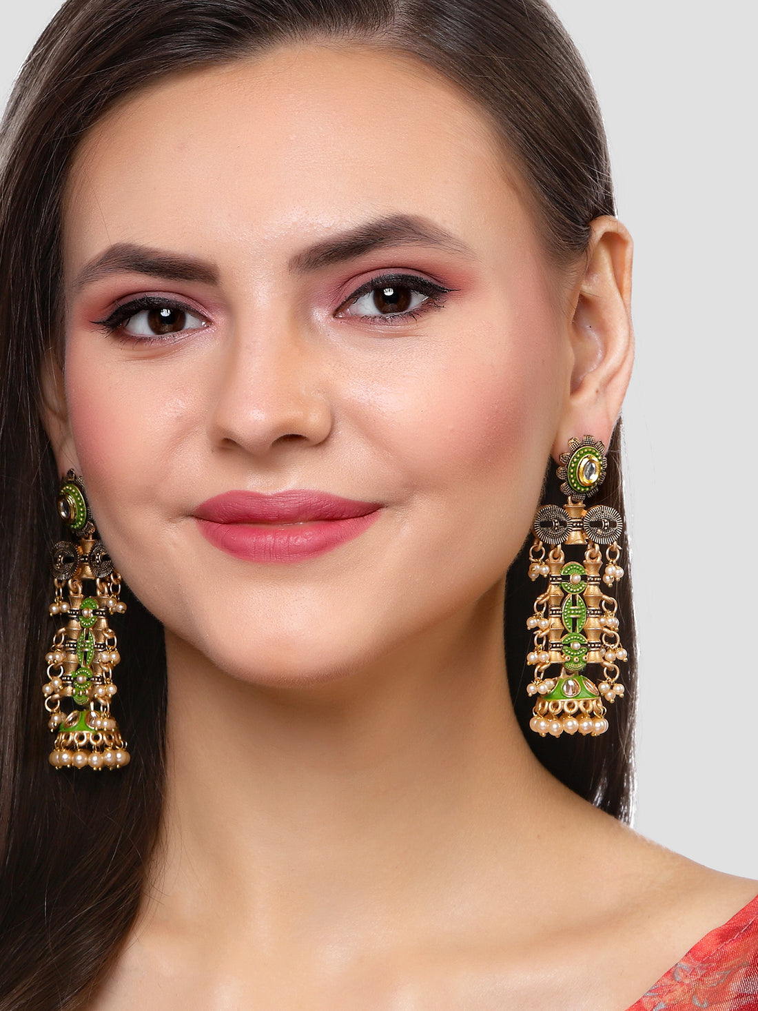 Karatcart Antique Gold Plated Light Green Kundan Drop Earrings for Women