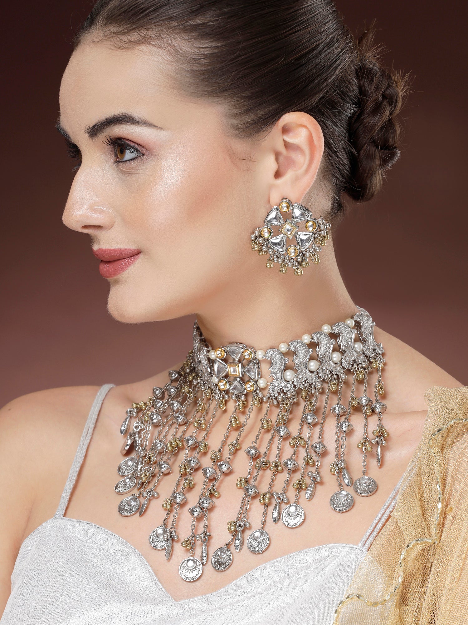 Karatcart Antique Silver and Gold Plated Bridal Set for Women
