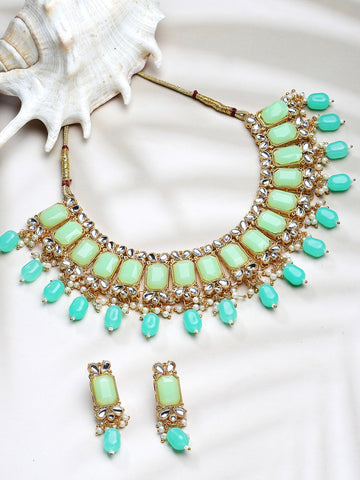Karatcart Gold Plated Light Green Kundan and Tumble Studded Necklace Set for Women
