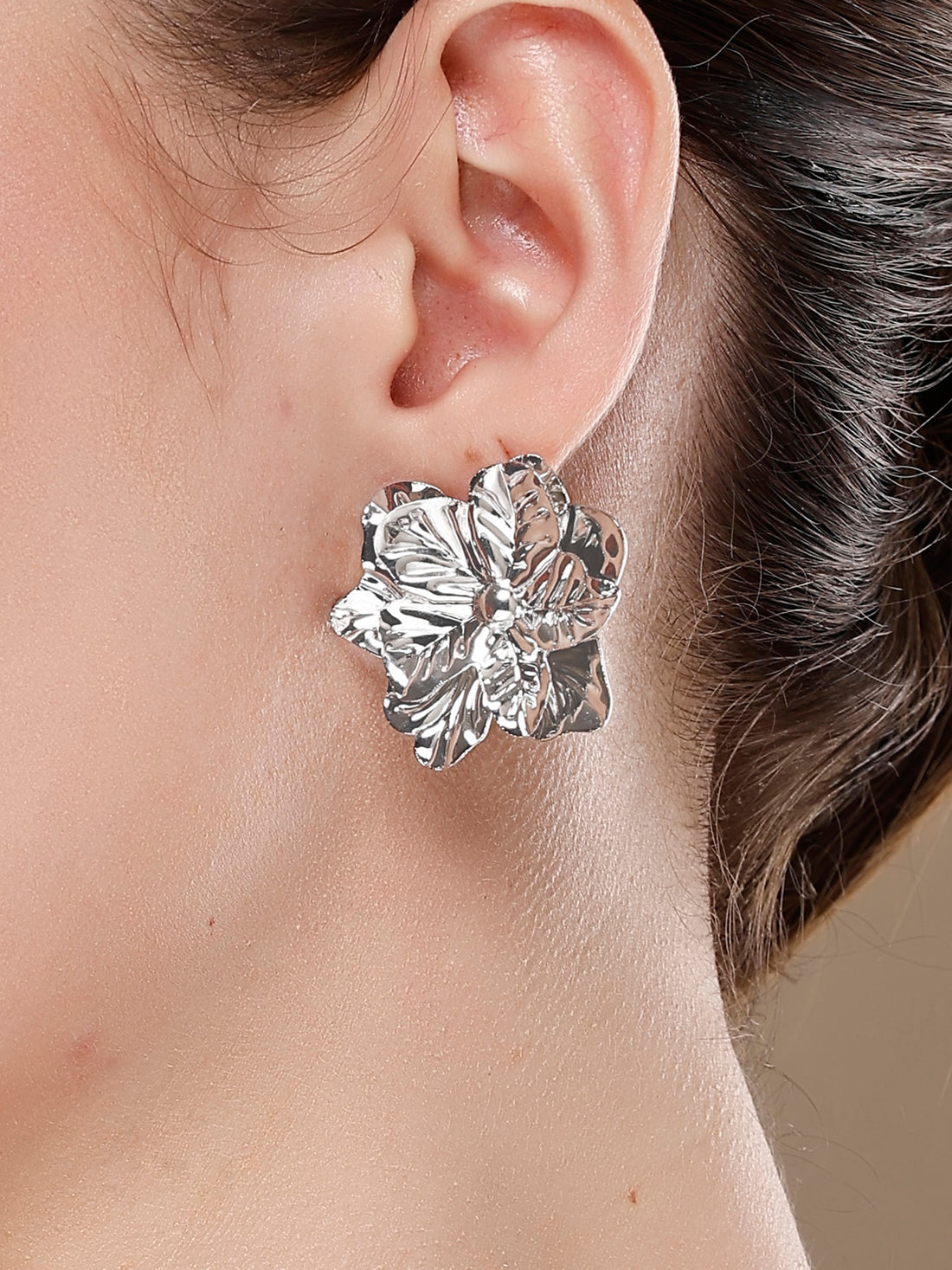 Bohey by KARATCART Silver-Plated Contemporary Floral Stud Earrings for Women