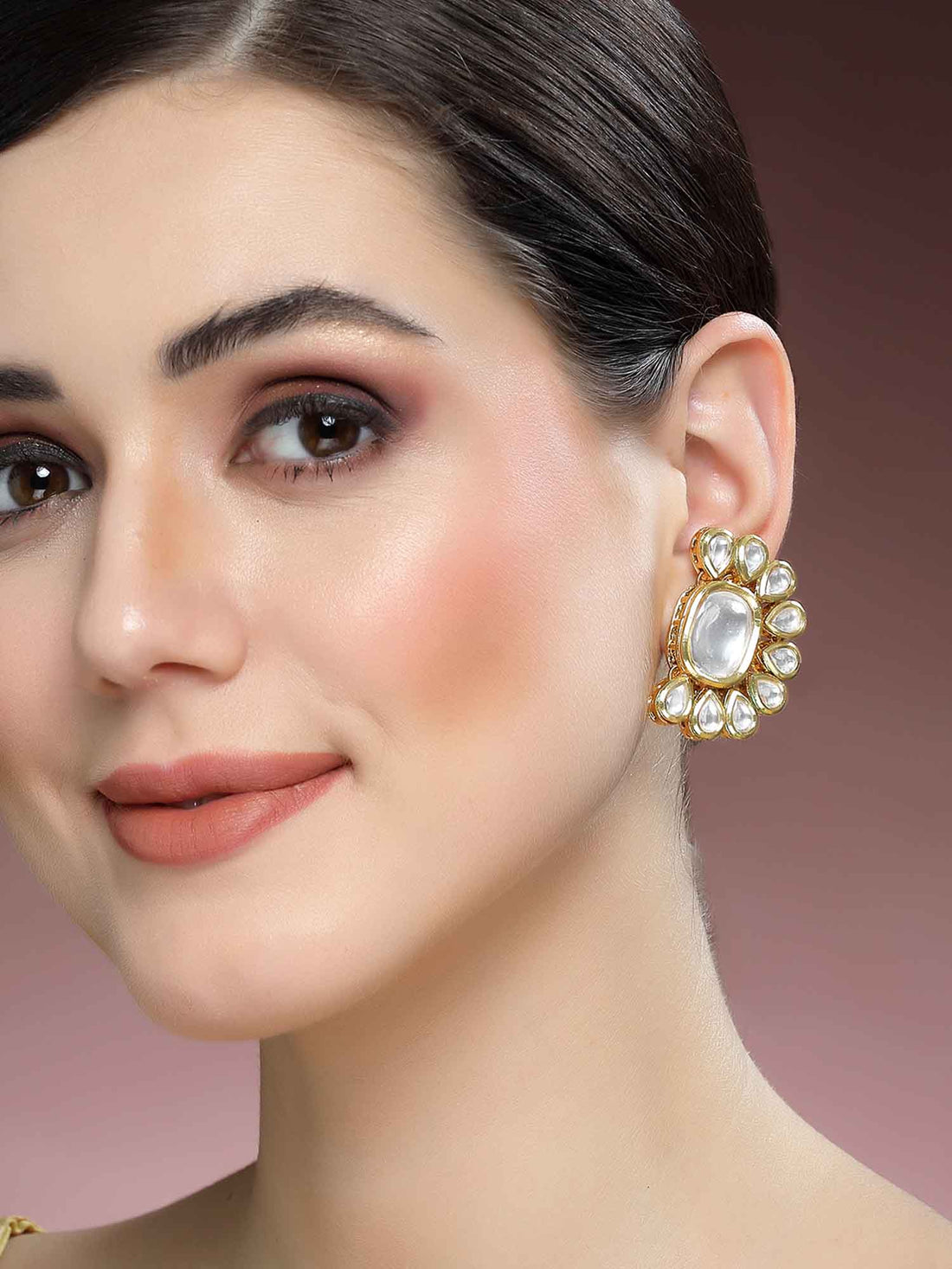 Karatcart Gold Plated Polki Kundan Stud Earrings for Women