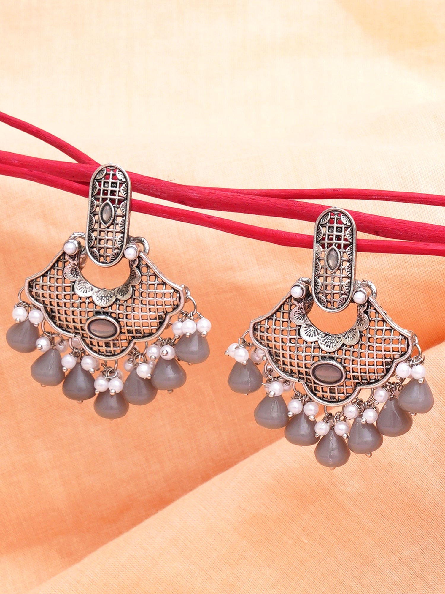 Karatcart Oxidised Silver Grey Monalisa Stone and Pearl Studded Dangler Earrings for Women - view 3