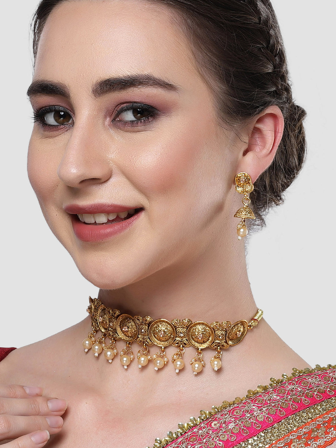 Karatcart Gold Plated Pearl Studded South Indian Jewellery Set for Women