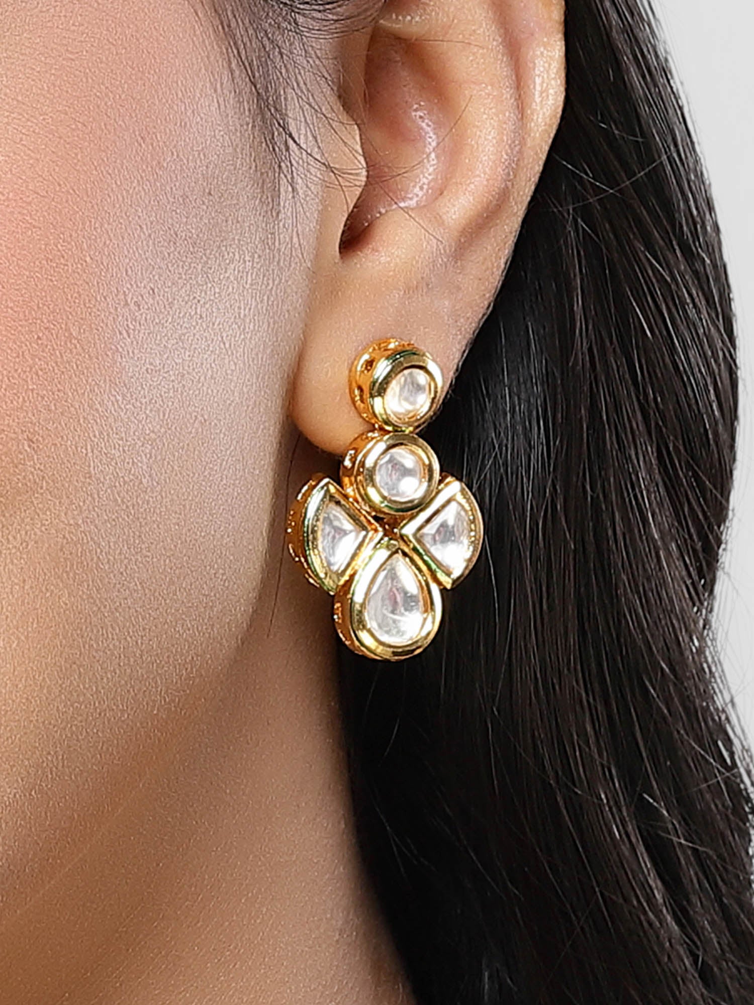 Karatcart Polki Kundan Gold-Plated Stud Earrings for Women - Image 1