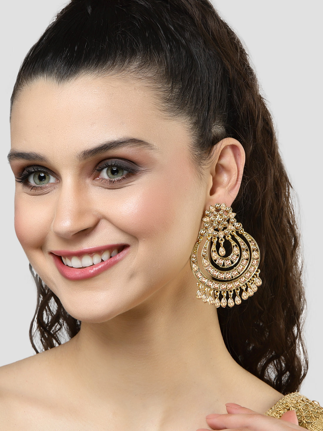 Karatcart Golden Kundan Studded Dangler Chandbali Earrings for Women