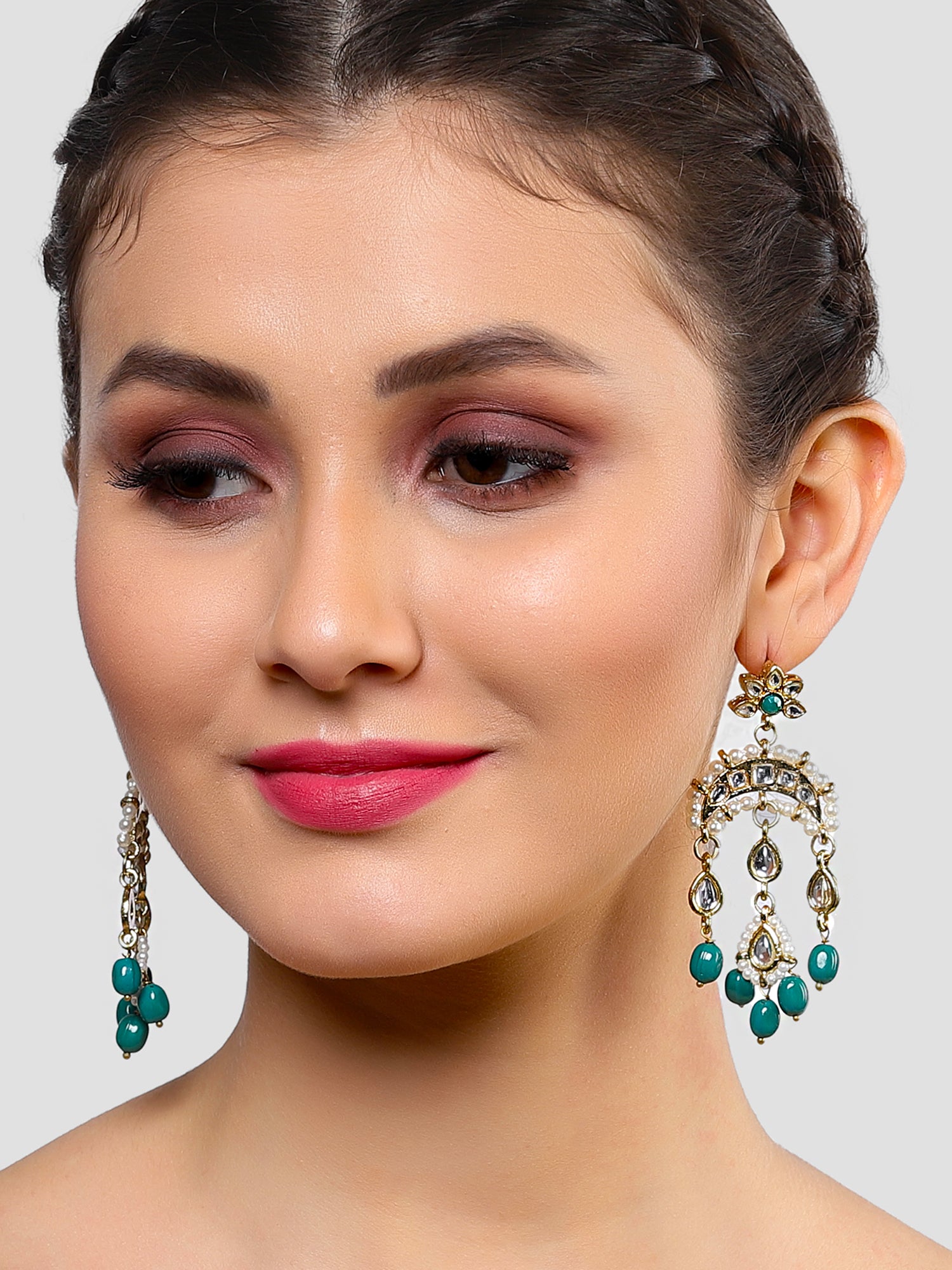 Karatcart Gold Plated Green Tumble Kundan Dangler Earrings for Women - view 2