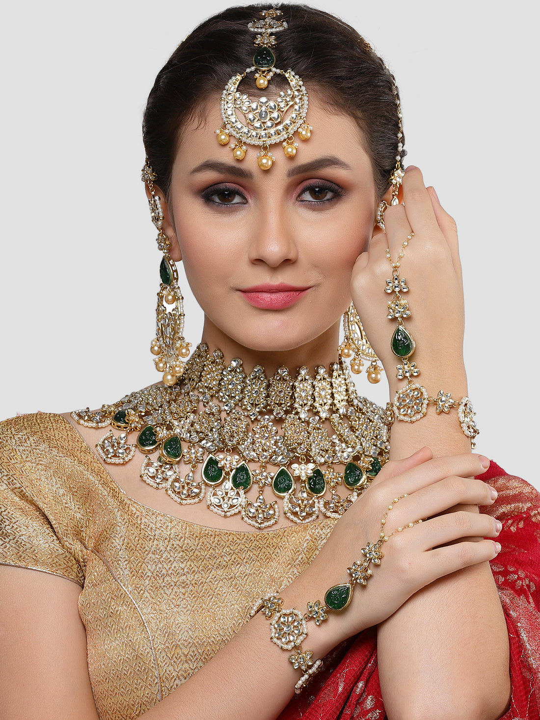 Karatcart Gold Plated Green Carved Stone Kundan Bridal Choker Necklace Set for Women