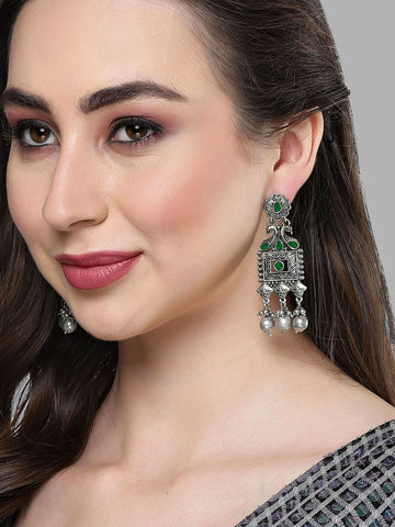 Karatcart Oxidised Silver Green Kundan Studded Drop Earrings for Women