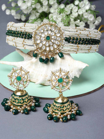 Karatcart Gold Plated Green Beads and Pearl Beaded Kundan Choker Necklace Set for Women