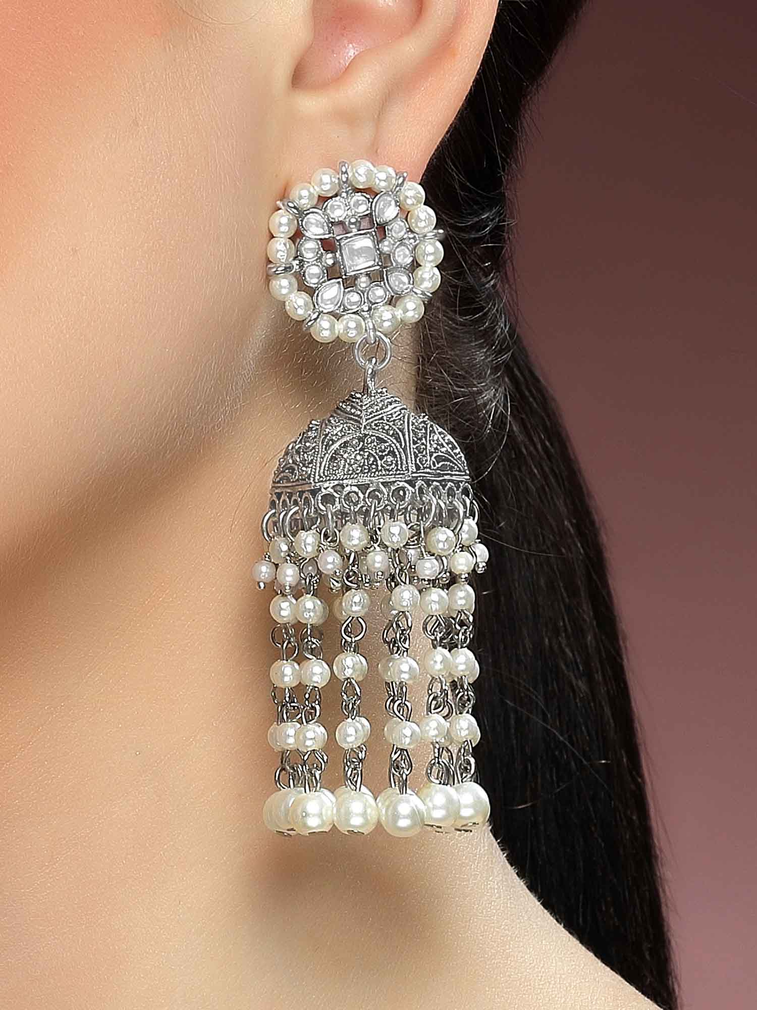 Karatcart Oxidised Silver Pearl Studded Kundan Jhumki Earrings for Women - Image 1
