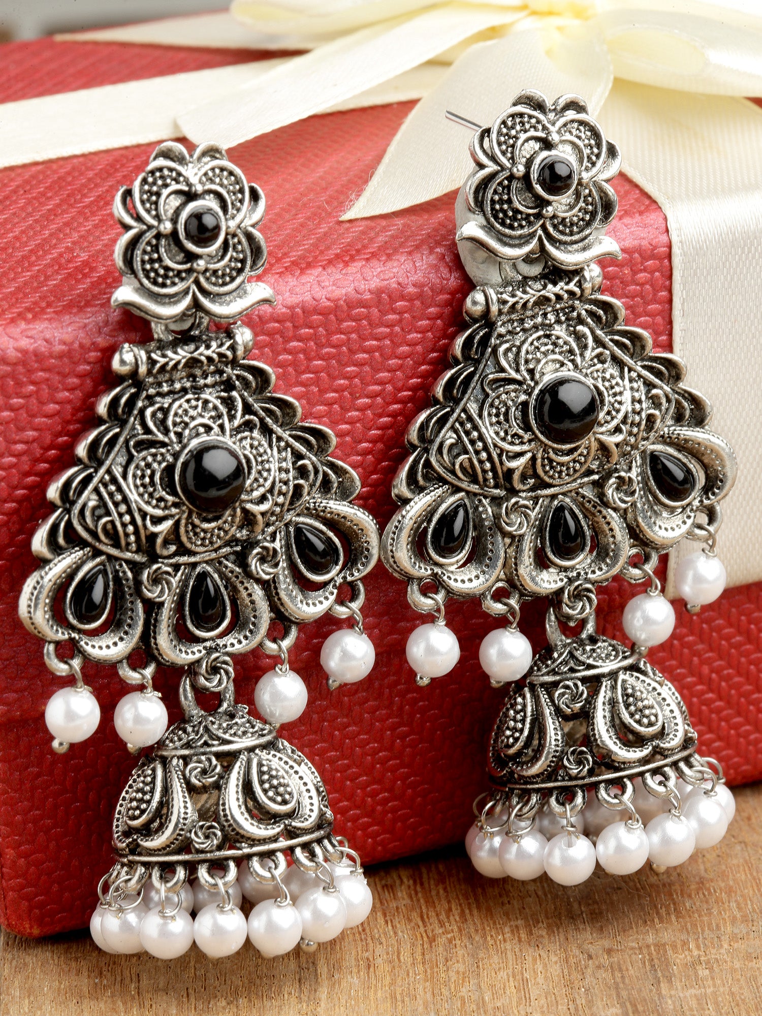 Karatcart Oxidised Silver Black Stone Studded Dangler Jhumki Earrings for Women - view 3