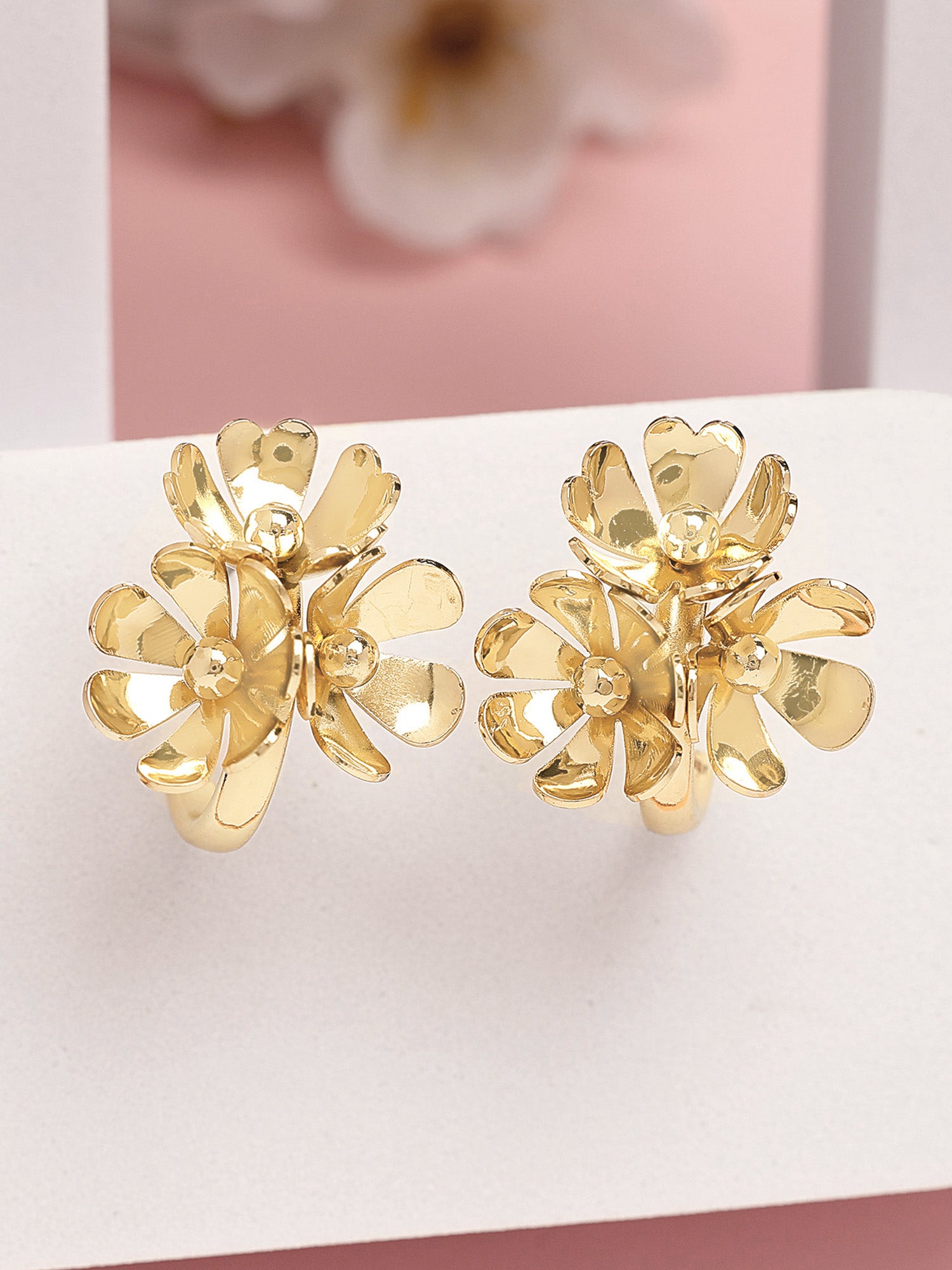Bohey by KARATCART Gold-Plated Contemporary Hoop Earrings for Women