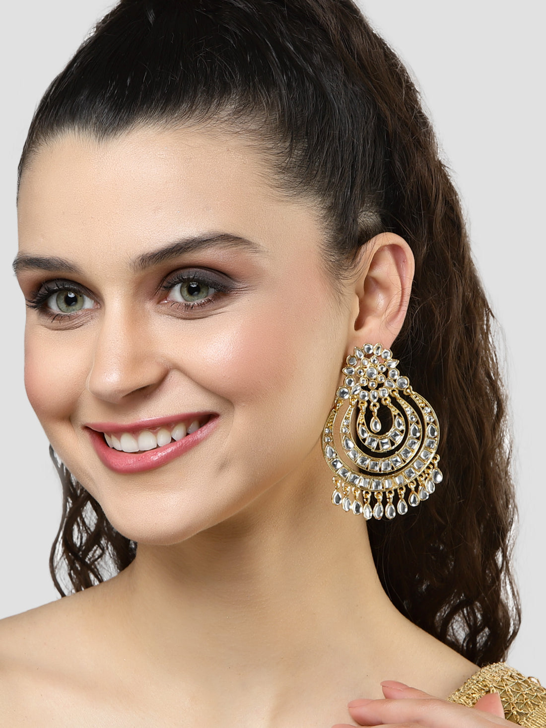 Karatcart Gold Plated Kundan Studded Dangler Earrings for Women