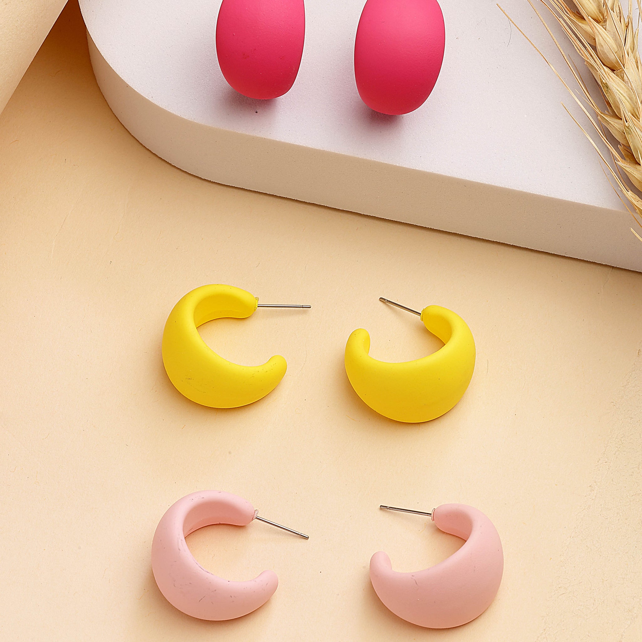 Bohey by KARATCART Set of 3 Contemporary Hoop Earrings for Women