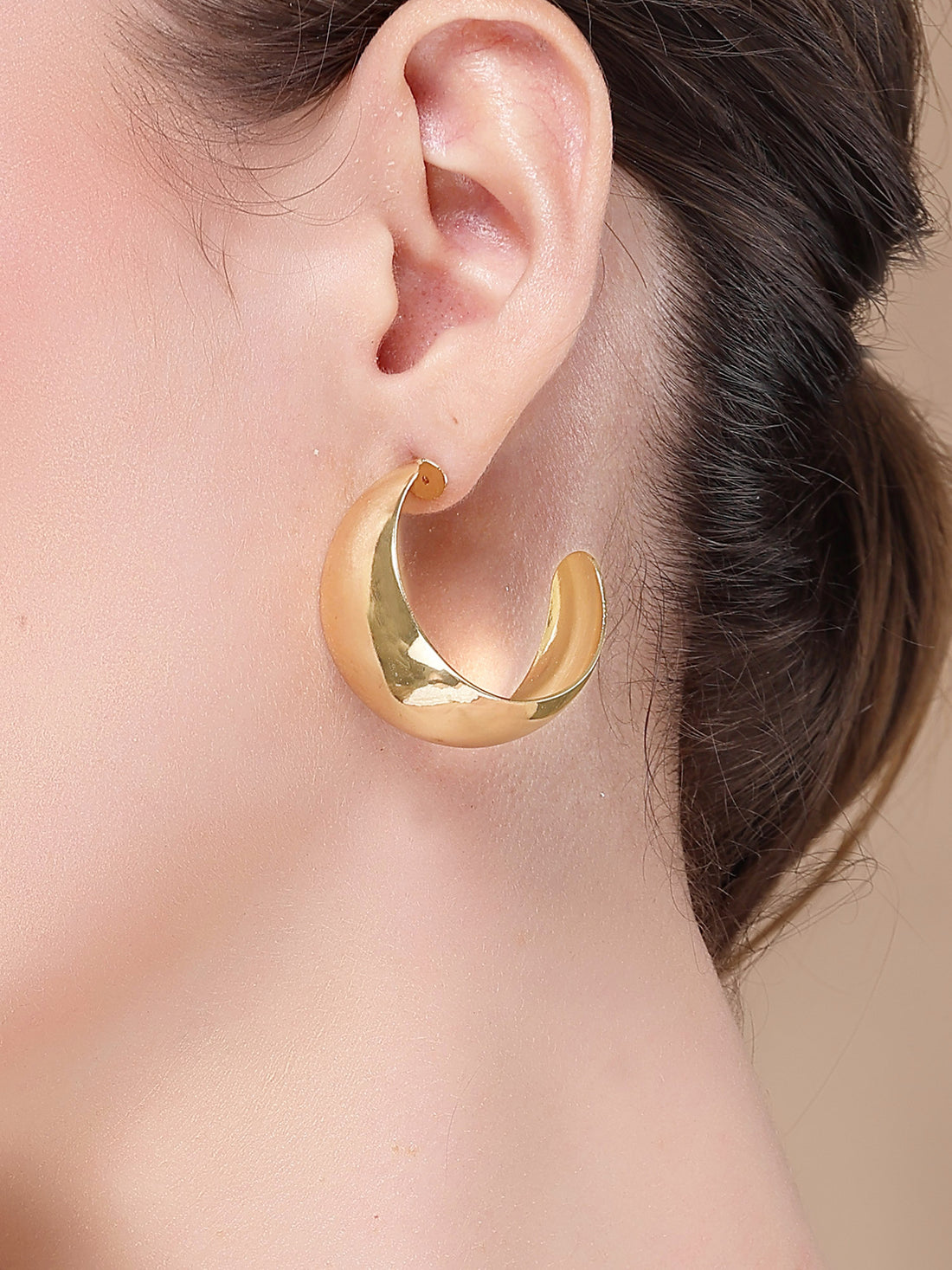 Bohey by KARATCART Gold-Plated Contemporary Hoop Earrings for Women