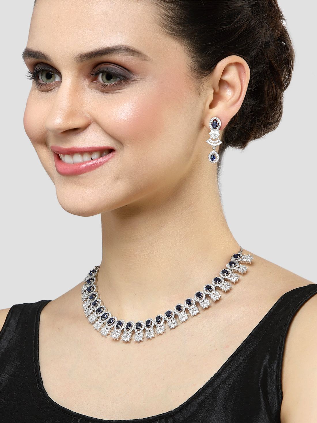 Karatcart Silver Plated Blue Cubic Zirconia Studded Necklace Set