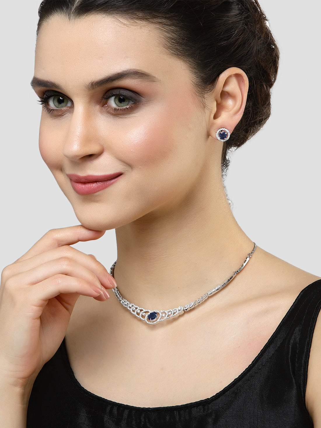 Karatcart Silver Tone Blue CZ Necklace Set