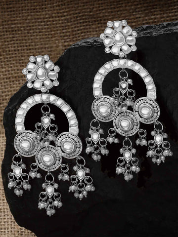 Karatcart Silver-Plated Pearl and Kundan Studded Dangler Earrings for Women