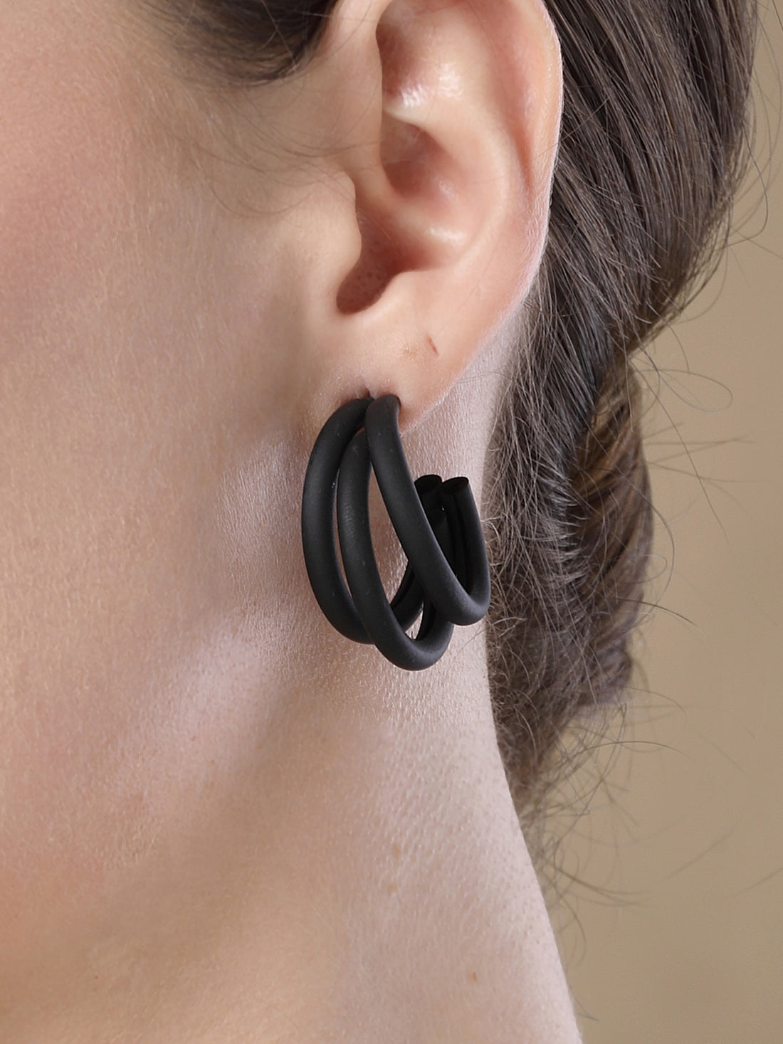 Bohey by KARATCART Matte Finish Black Half Hoop Earrings