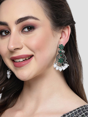 Karatcart Oxidised Silver Green Stone and Pearl Dangler Earring for Women