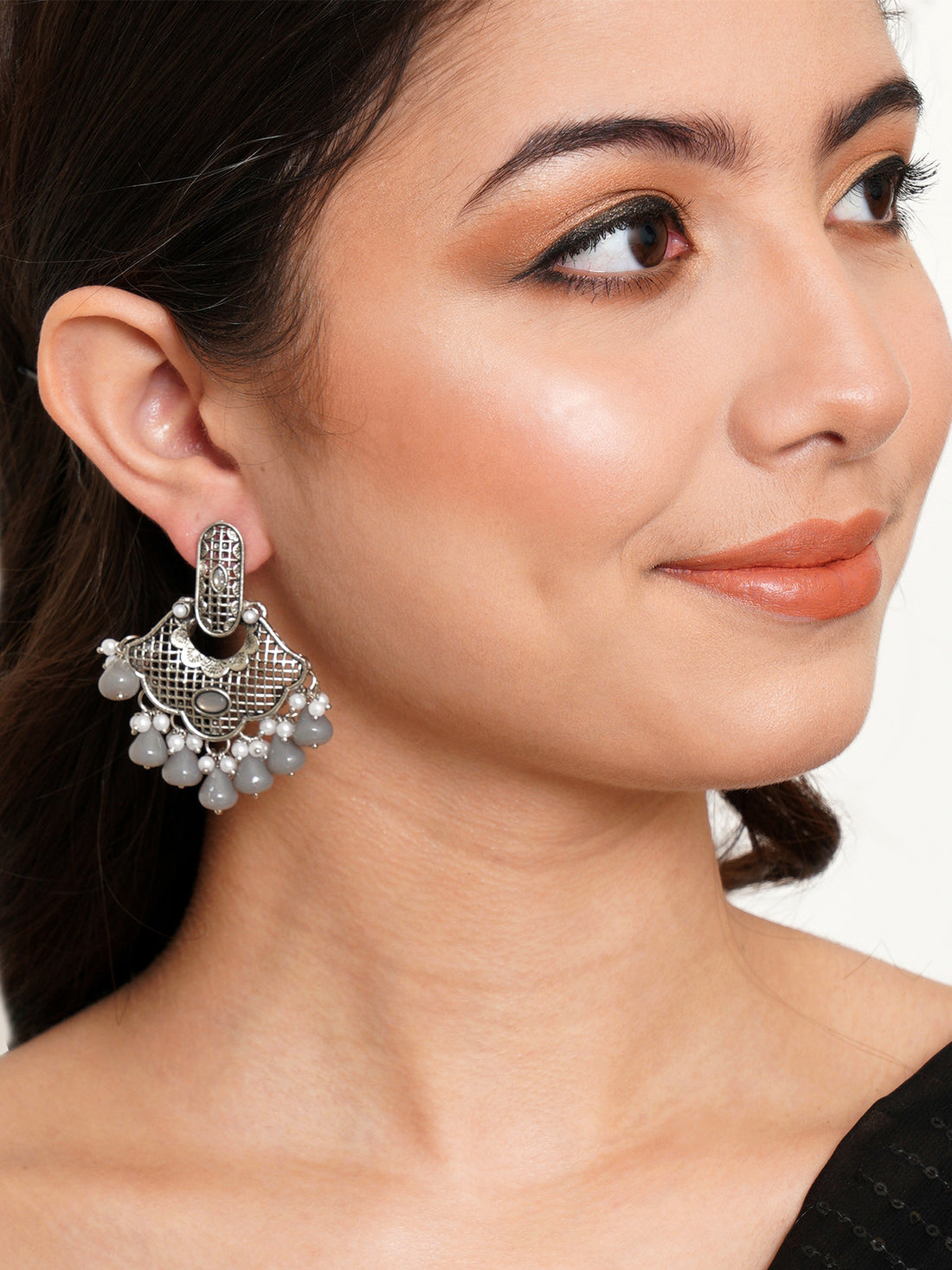 Karatcart Oxidised Silver Grey Monalisa Stone and Pearl Studded Dangler Earrings for Women