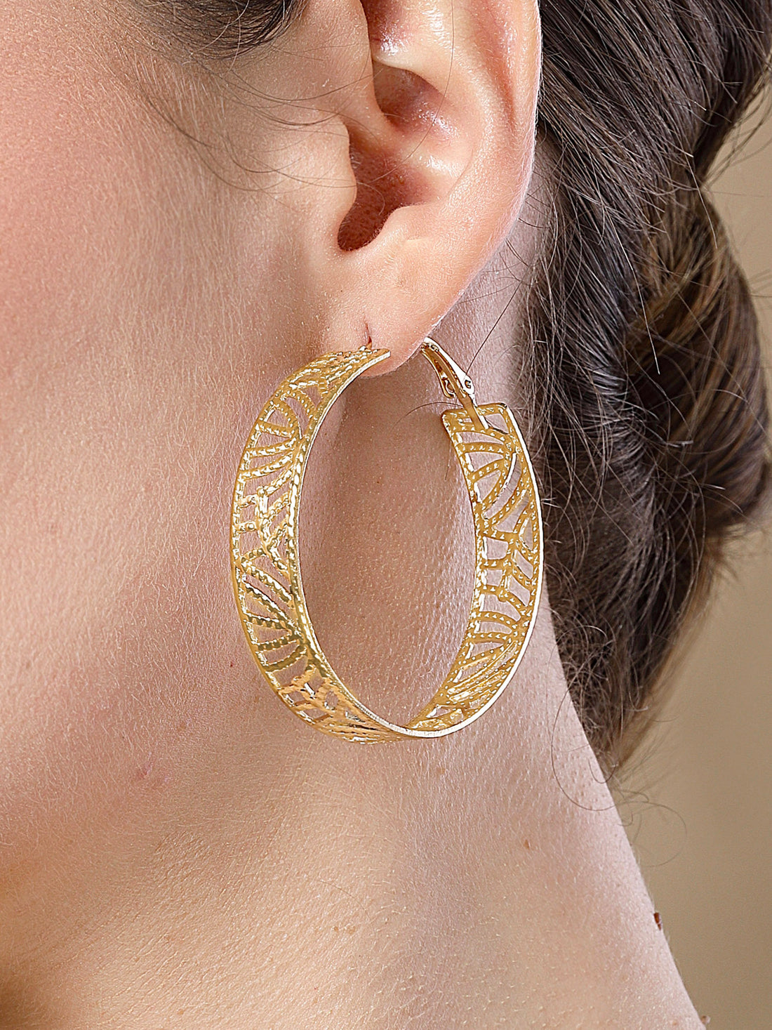 Bohey by KARATCART Gold Plated Textured Filigree Hoop Earrings for Women